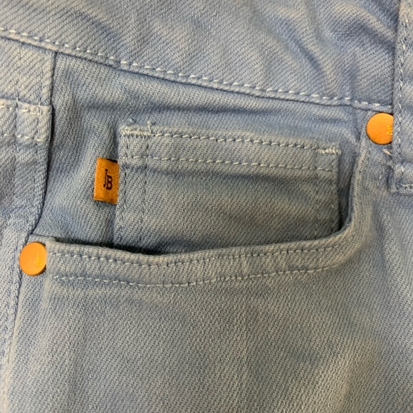 Judy Blue High RISE CONTROL TOP WIDE LEG CROP JEANS IN SKY BLUE - Picture 6 of 11